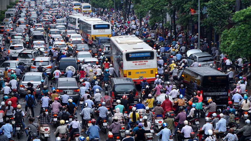 Hà Nội sẽ cấm xe máy trong nội thành, quản lý số lượng Grab và Uber 